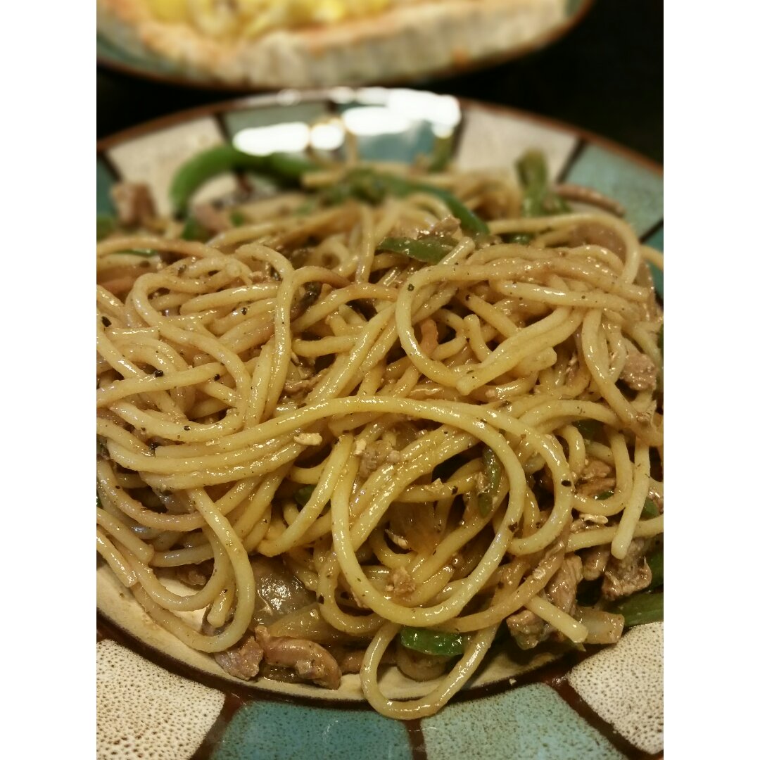 黑椒牛柳炒意面