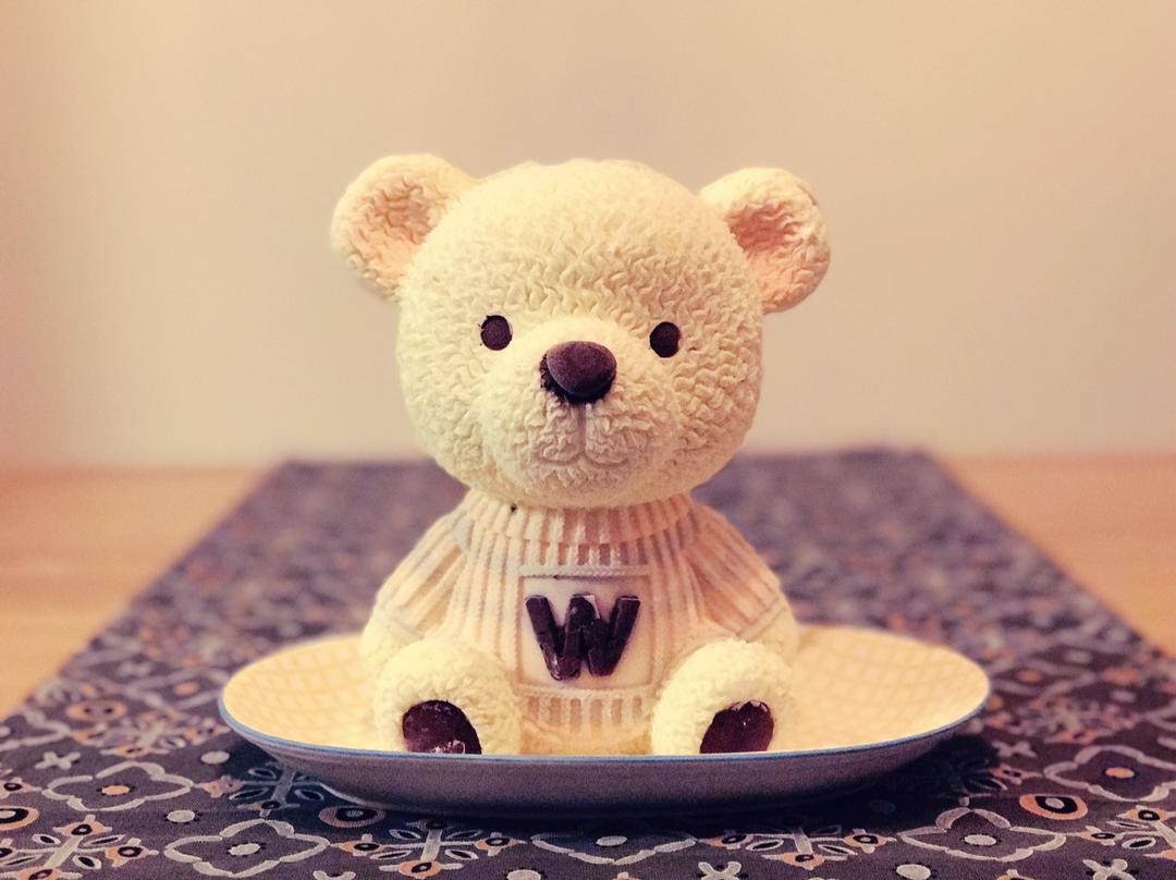 脑袋长芽薛小姐做的3d立体卡通小熊慕斯蛋糕