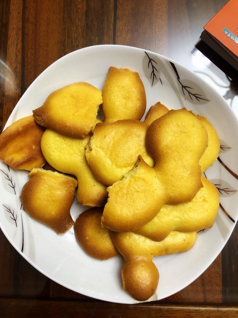 入口即化的蛋黄小饼干