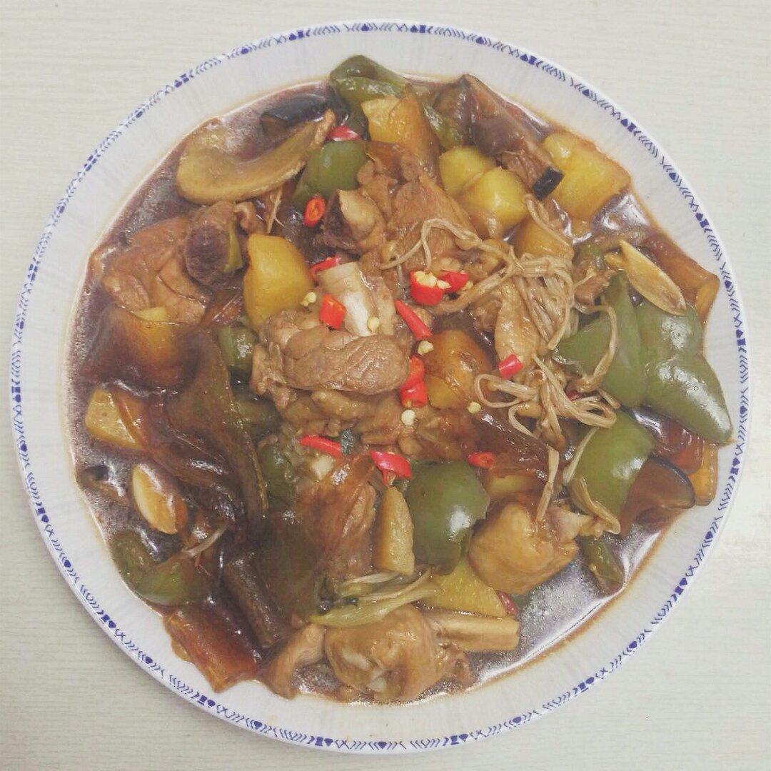 【黄焖鸡米饭】