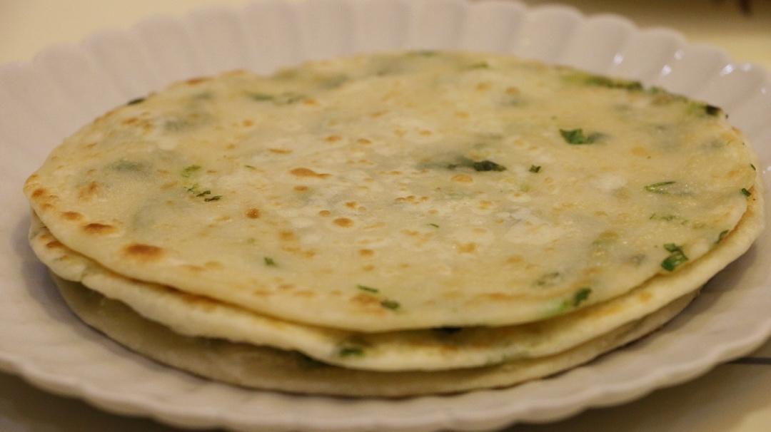 烫面葱油饼（家常简单版）