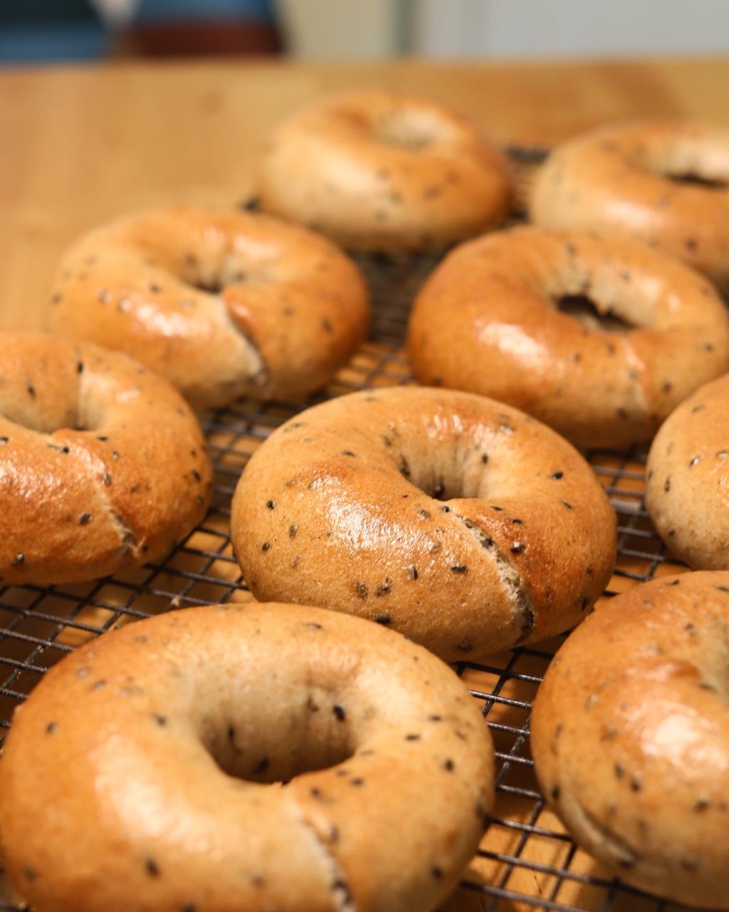 黑芝麻全麦贝果