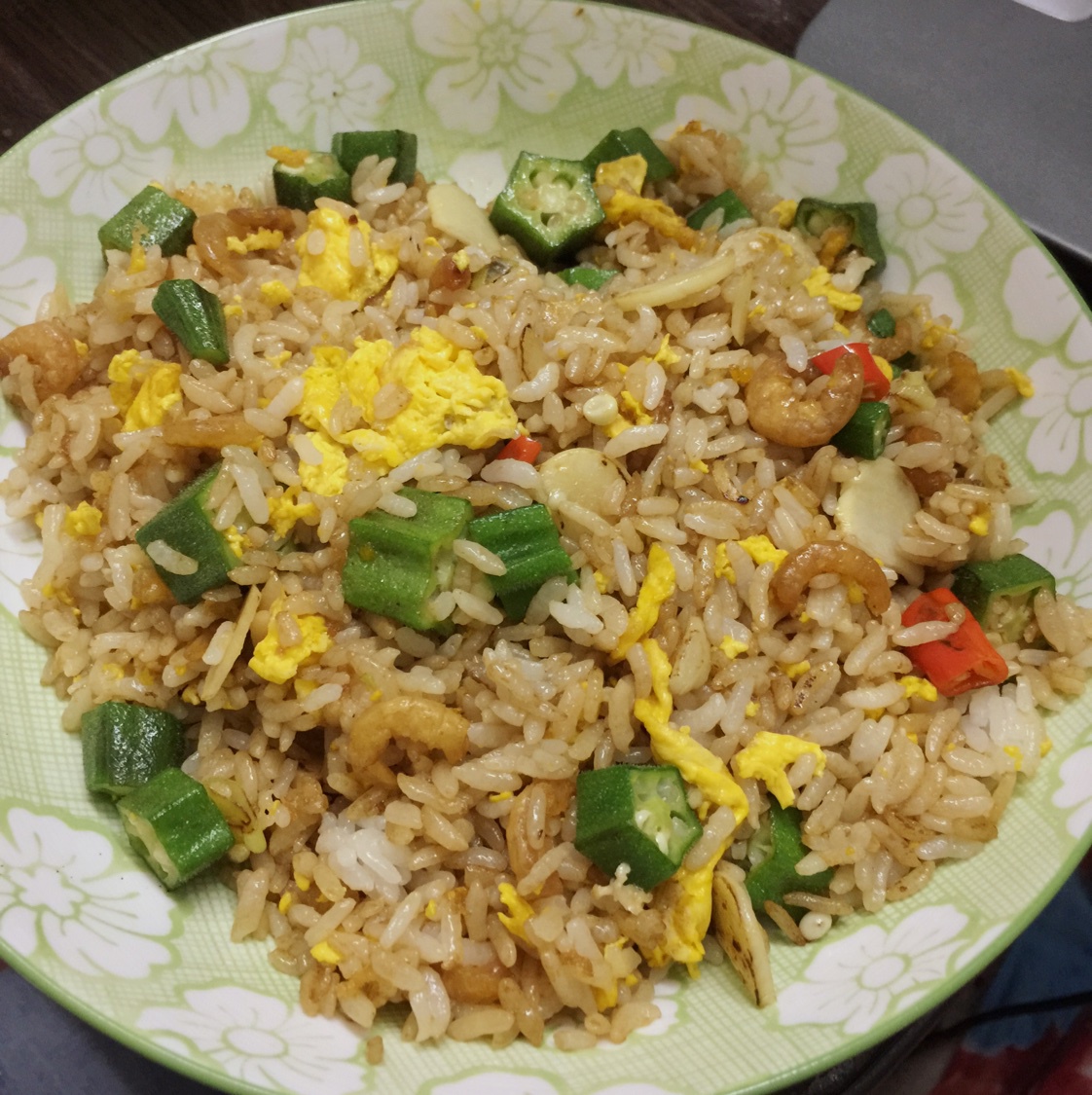 粒粒炒饭（米饭不粘粒粒分明的方法）