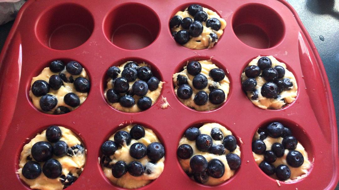 蓝莓玛芬蛋糕 Blueberry Muffin