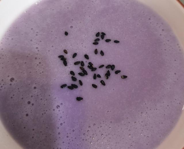 紫薯百合粥的做法