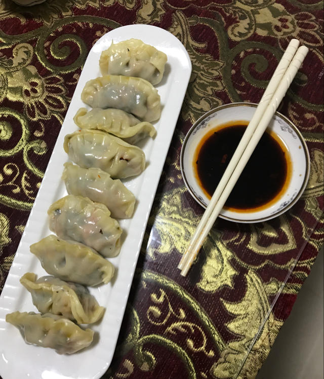 普通大肚饺子包法（内有羞答答小视频ヾ(@^▽^@)ノ　）