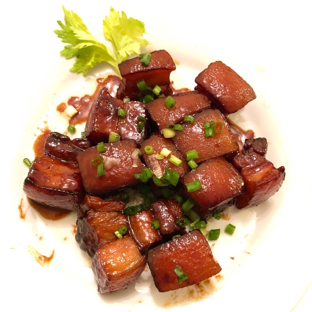 厨师长教你：“红烧肉”的家常做法，肉香四溢肥而不腻