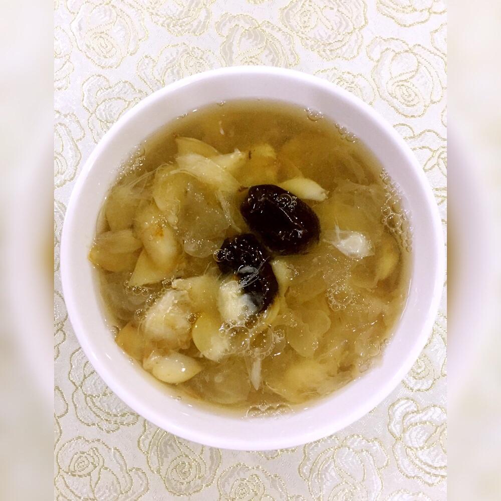 百合红枣银耳汤