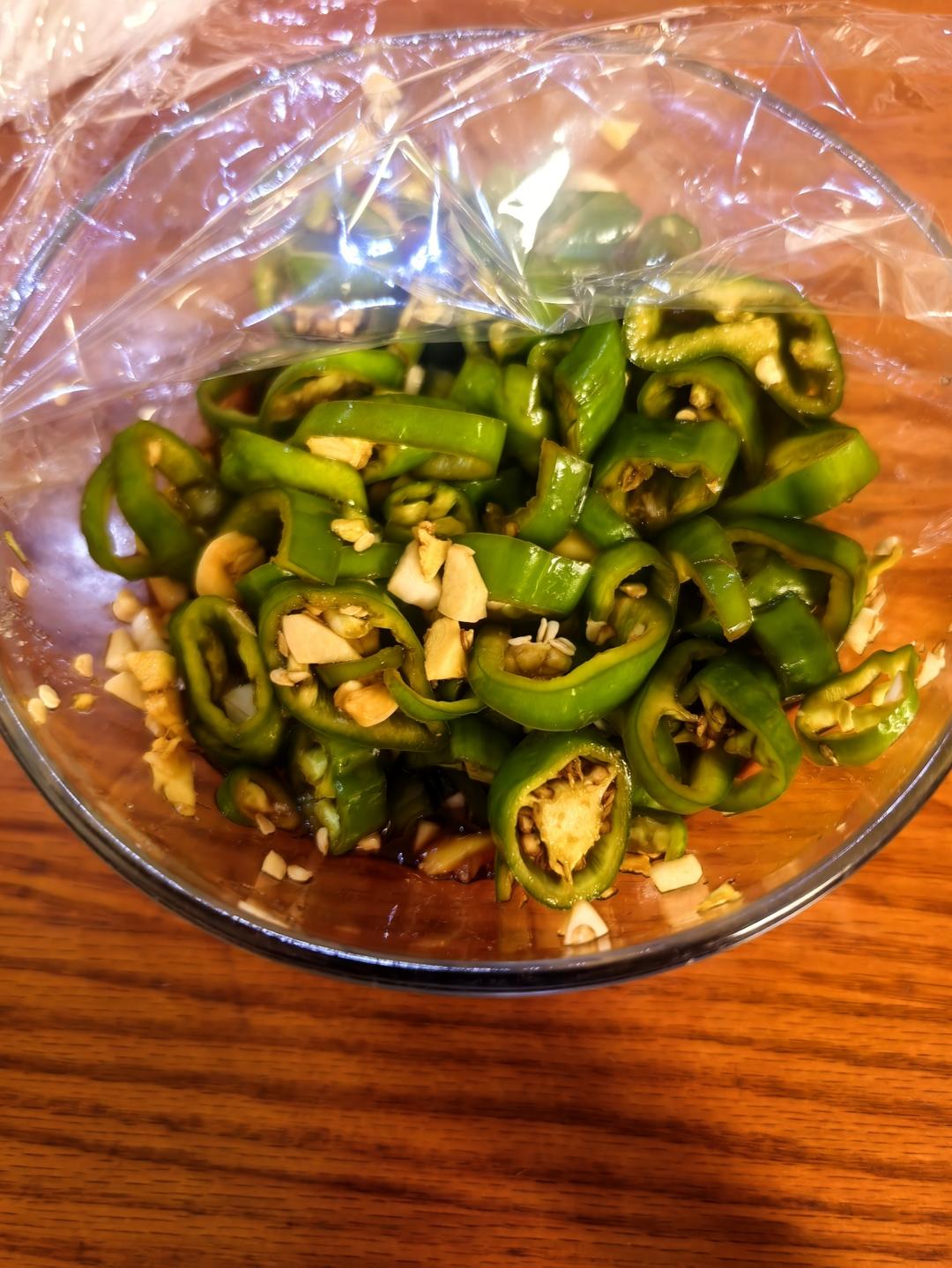 生腌辣椒圈（零厨艺）