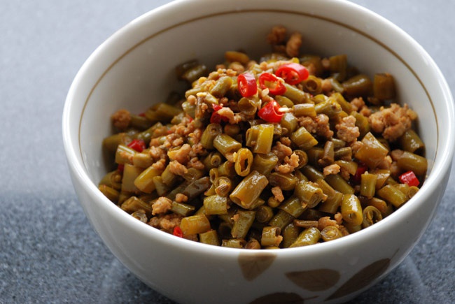 酸豆角炒肉末