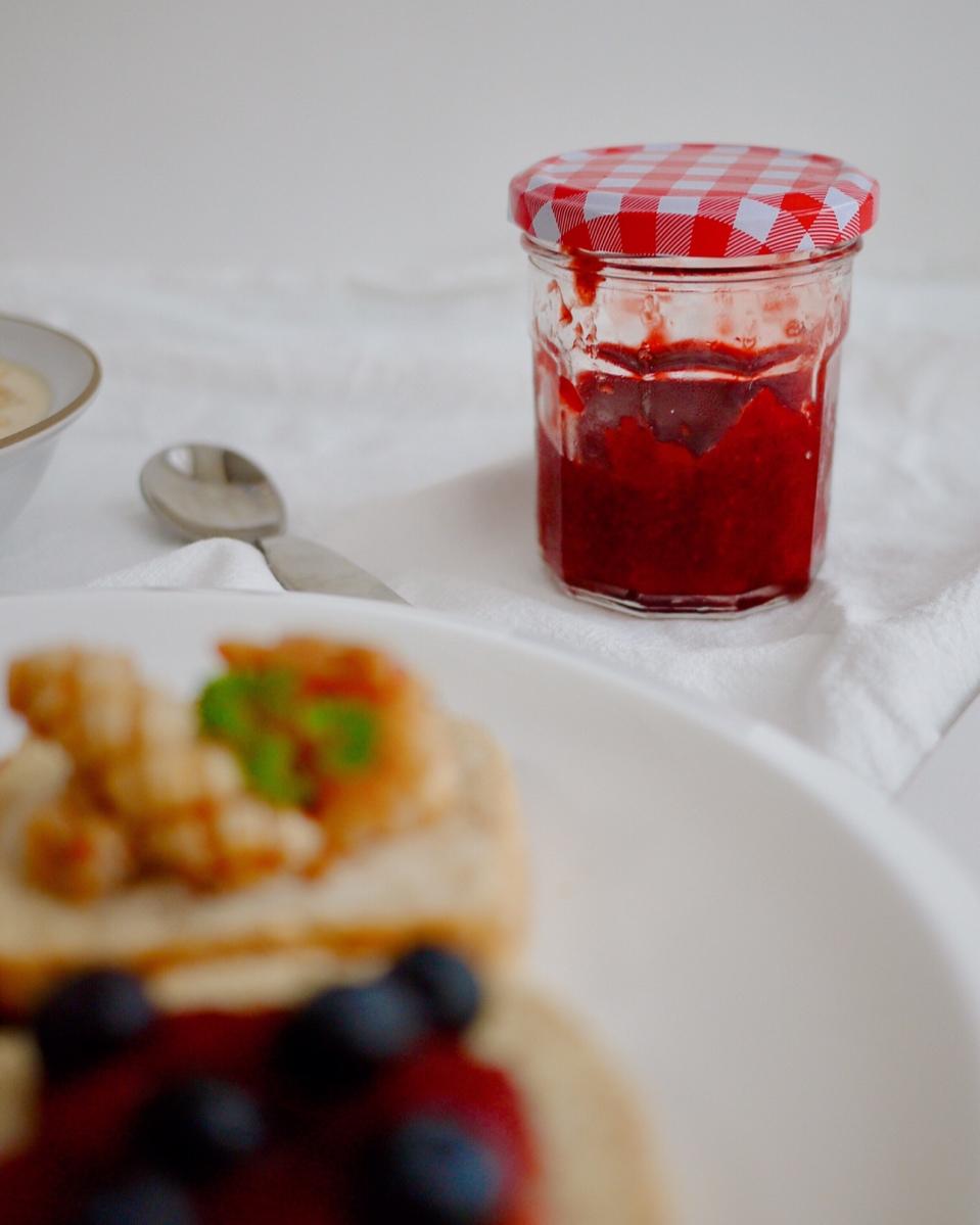 《昨日的美食》-自制草莓酱