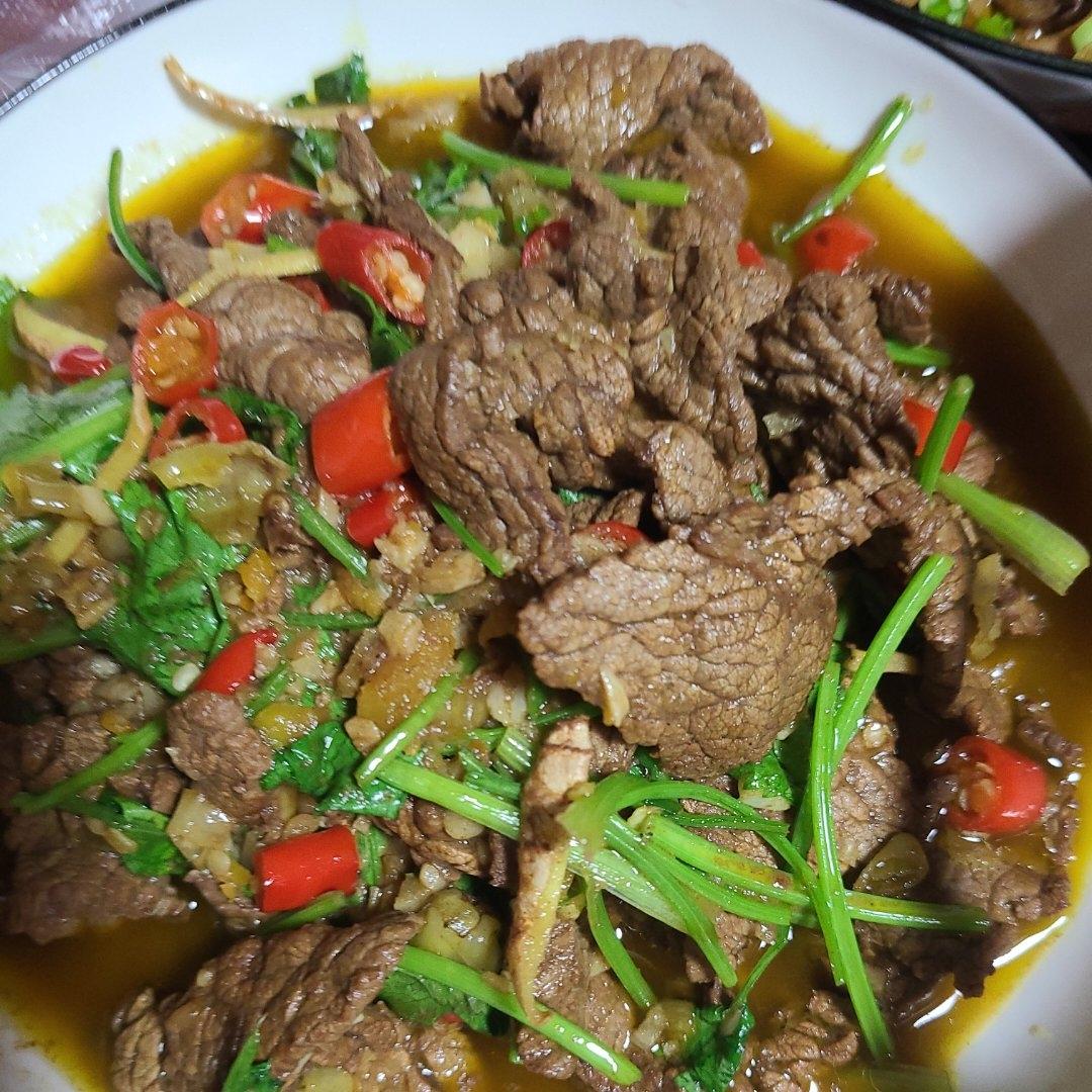 小炒黄牛肉