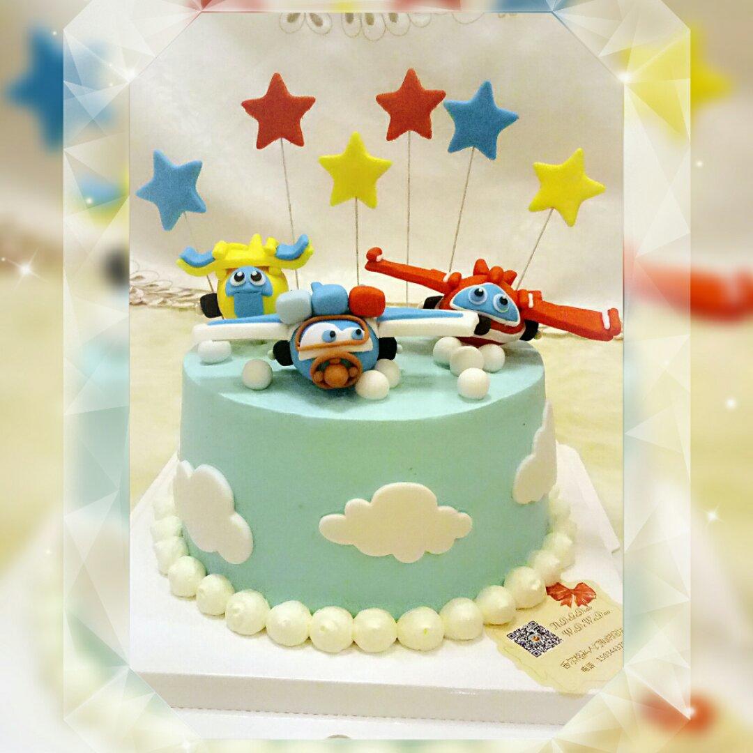 西尔格私人订制烘焙坊做的翻糖超级飞侠飞机蛋糕
