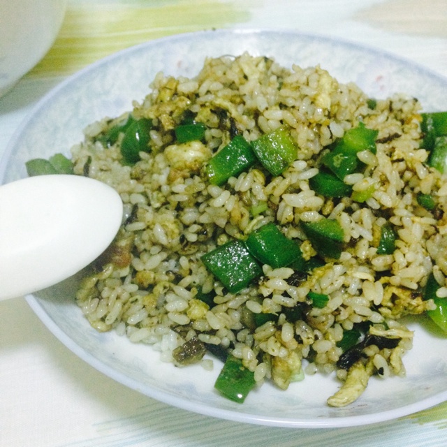 橄榄菜豆角炒饭