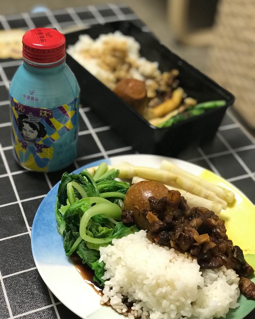 洋葱酥卤肉饭