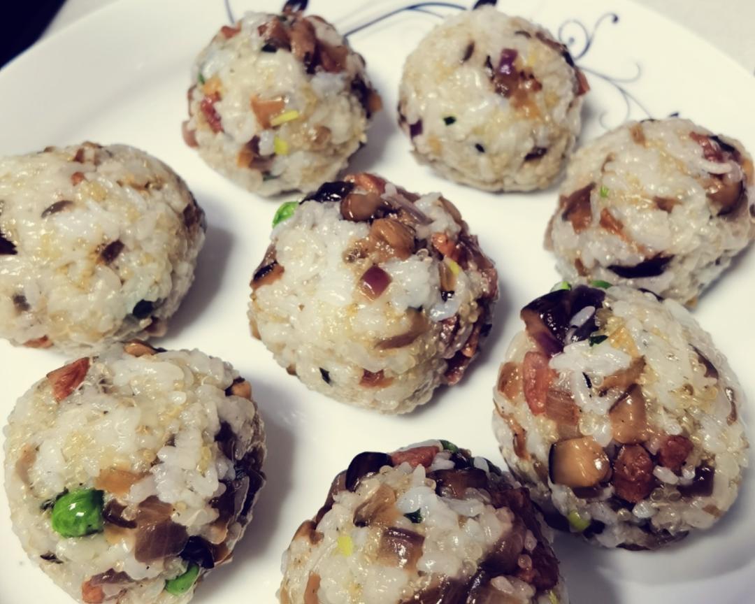 夏日减脂餐主食（藜麦饭团）的做法