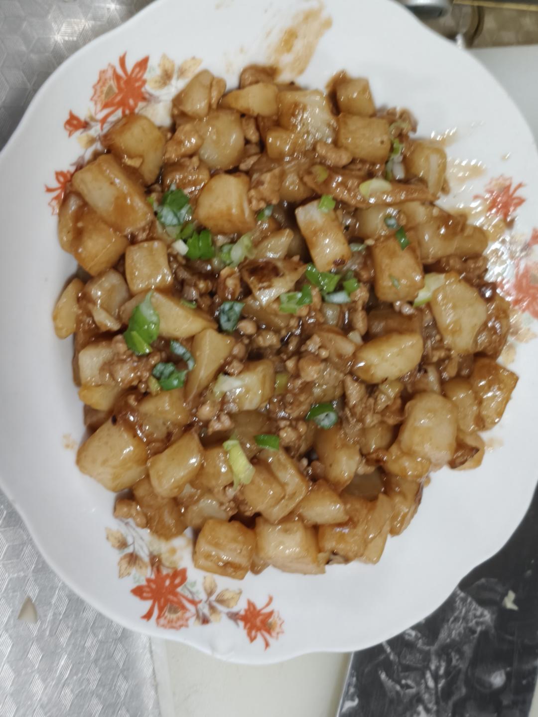 肉末土豆丁