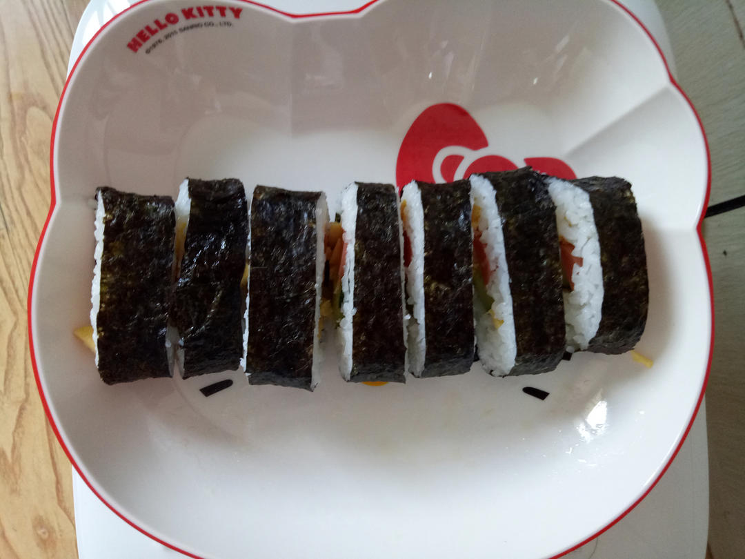 紫菜卷寿司