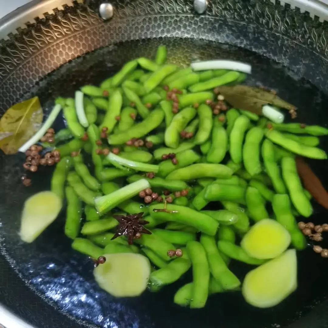 卤煮花生