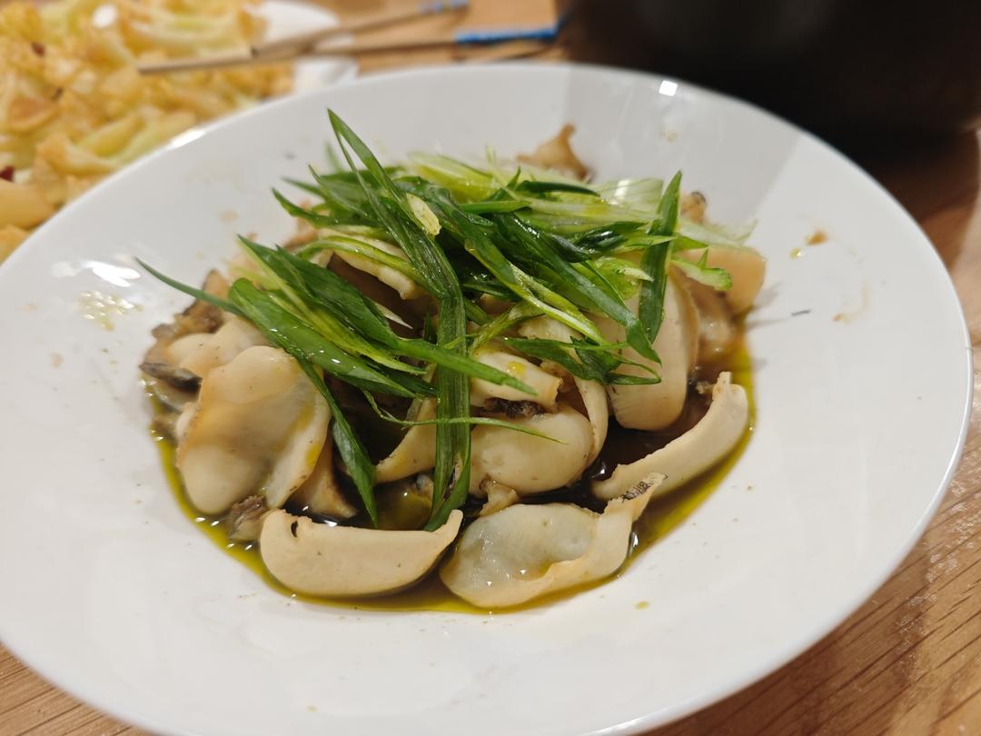 葱油鲍鱼片