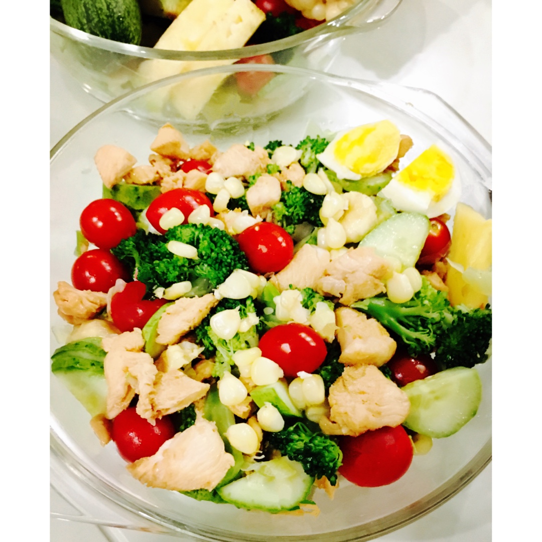 鸡肉蔬菜沙拉
