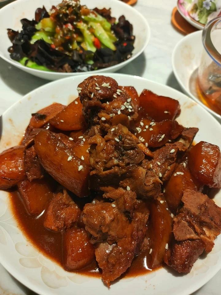 萝卜红烧排骨