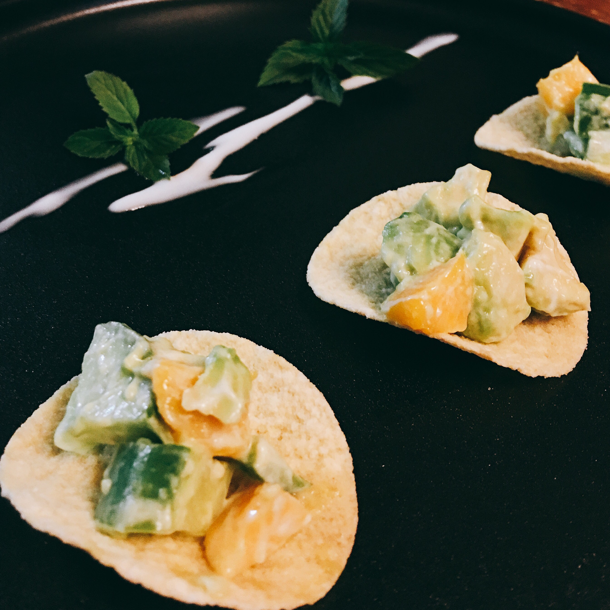 薯片牛油果大虾沙拉