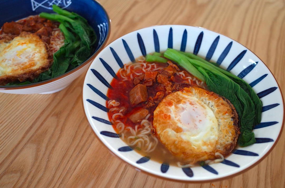 一颗豆咯做的港式茶餐厅必吃:午餐肉公仔面
