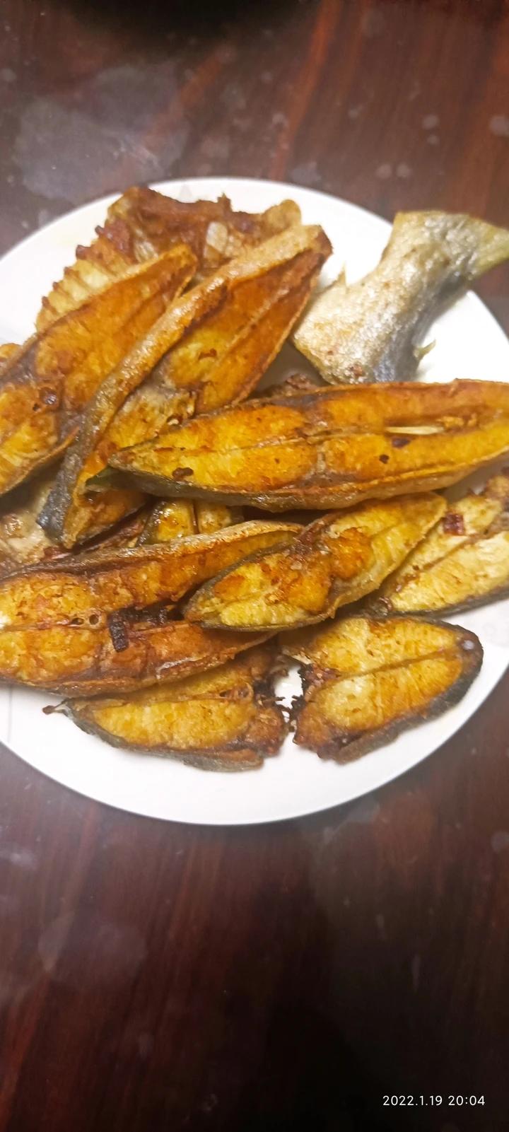 香煎金鲳鱼