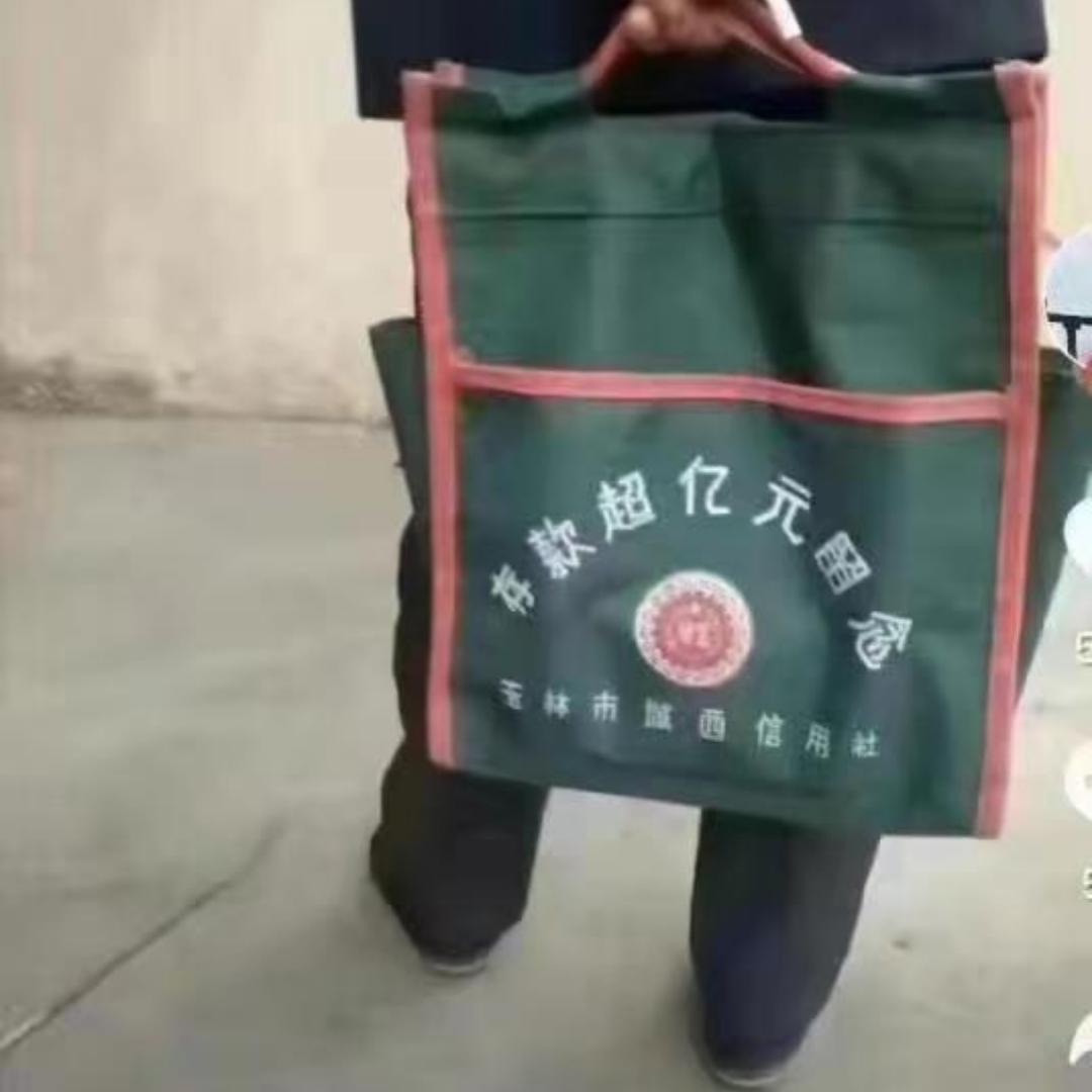 琥珀-107