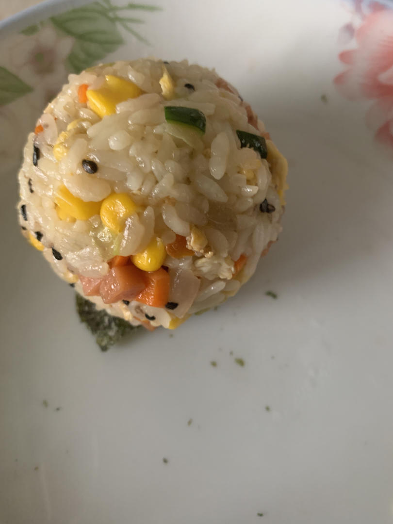 饭团🍙