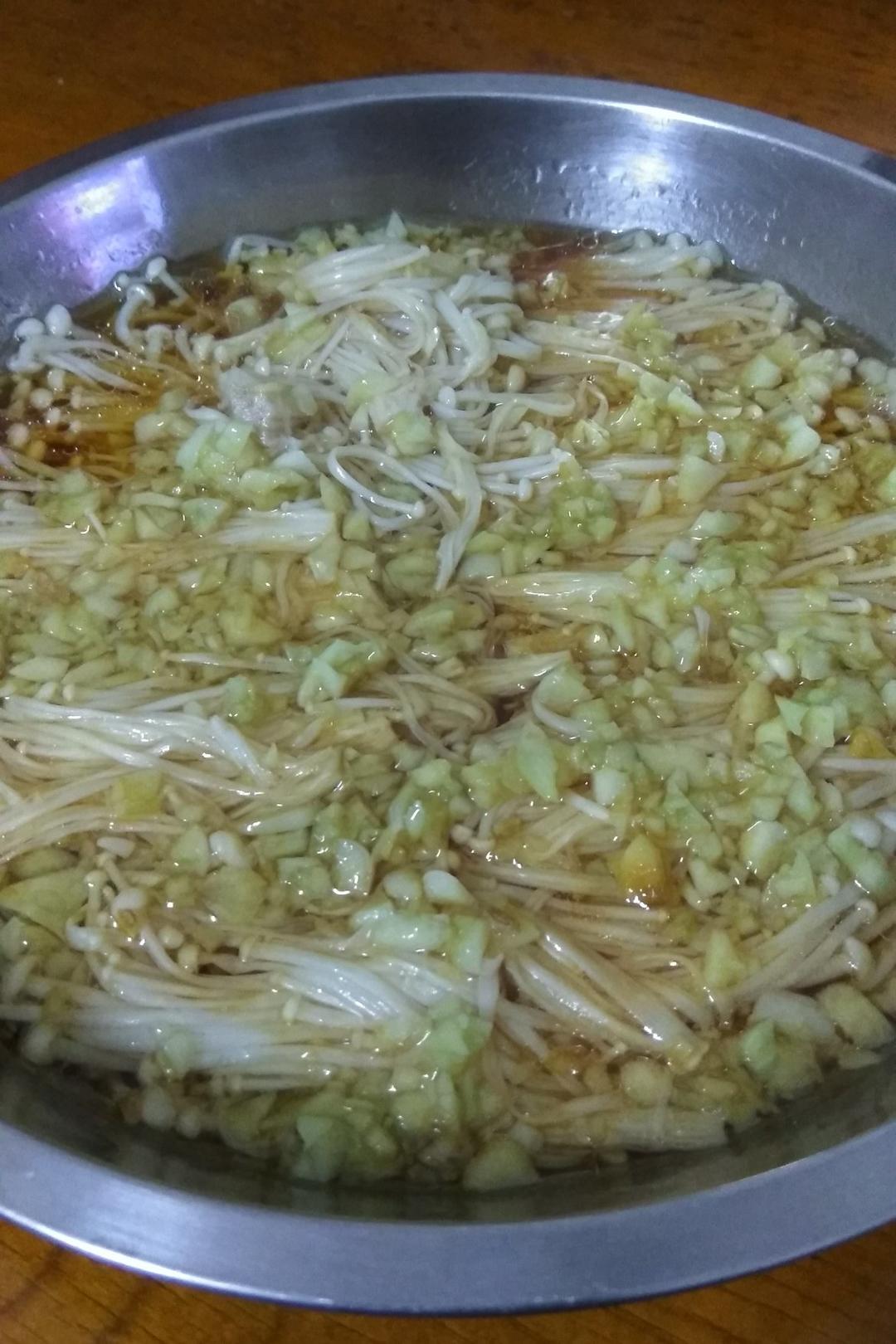 蒜蓉蒸金针菇
