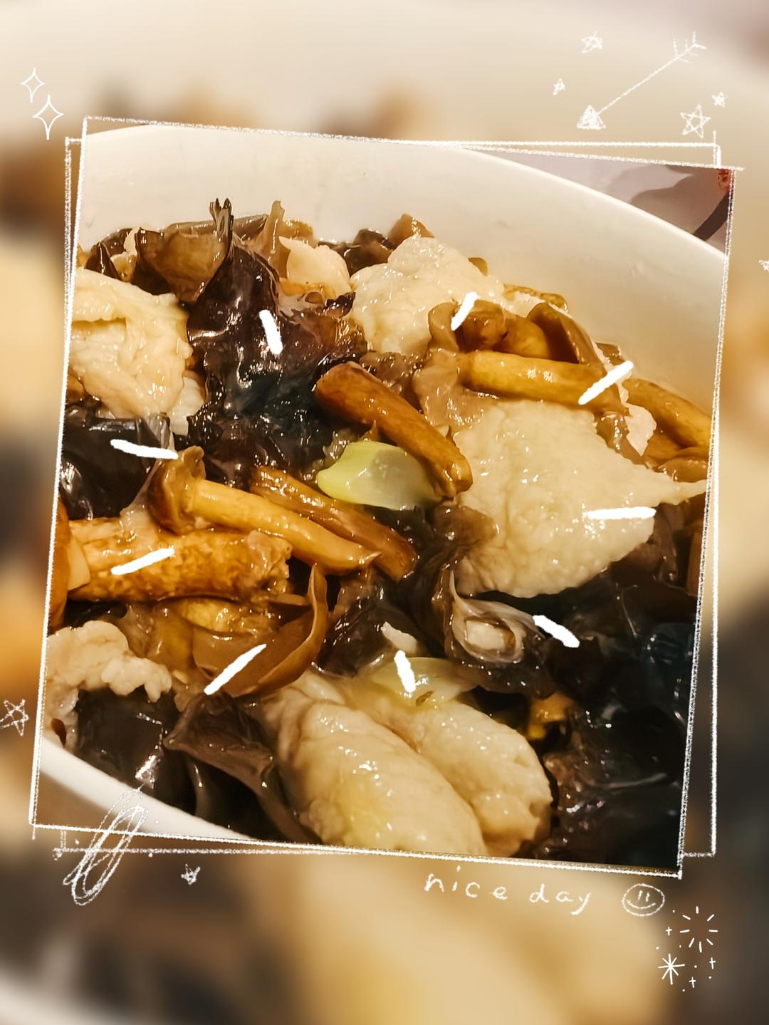 〈辣炒滑子蘑〉😍，滑滑的，欣小厨 😉