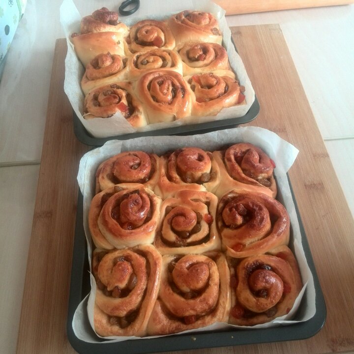 黄油水果面包卷