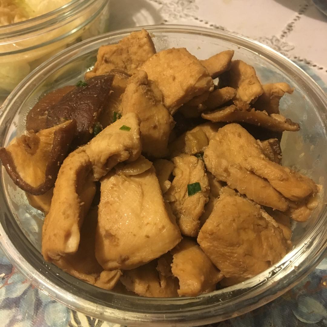 香菇炖鸡