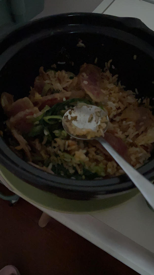 腊味煲仔饭，20分钟饭菜同出