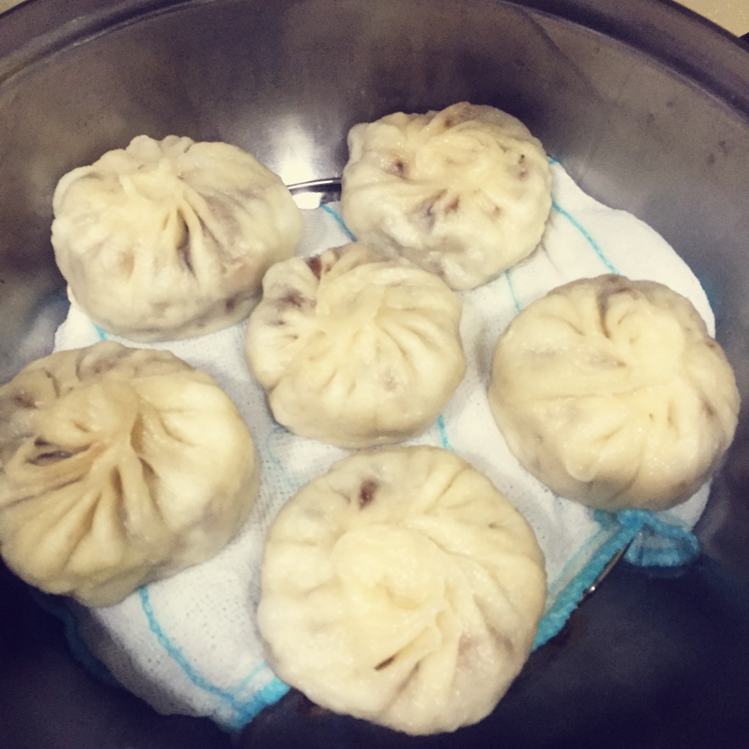 芽菜肉臊包子