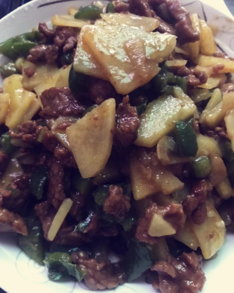土豆炒牛肉