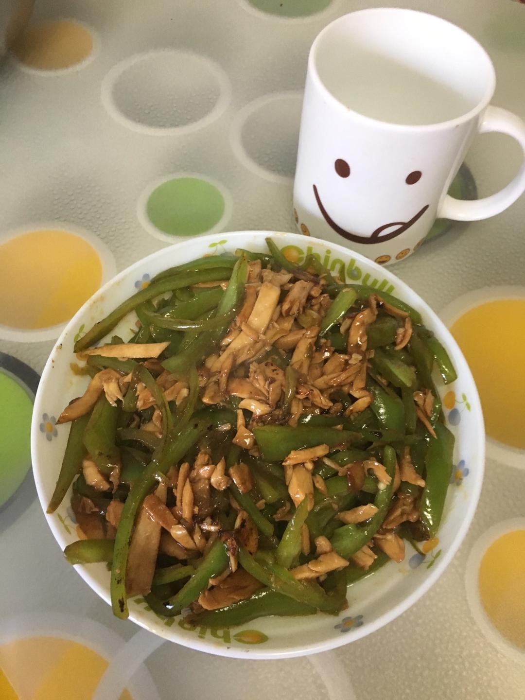 尖椒鸡丝的做法