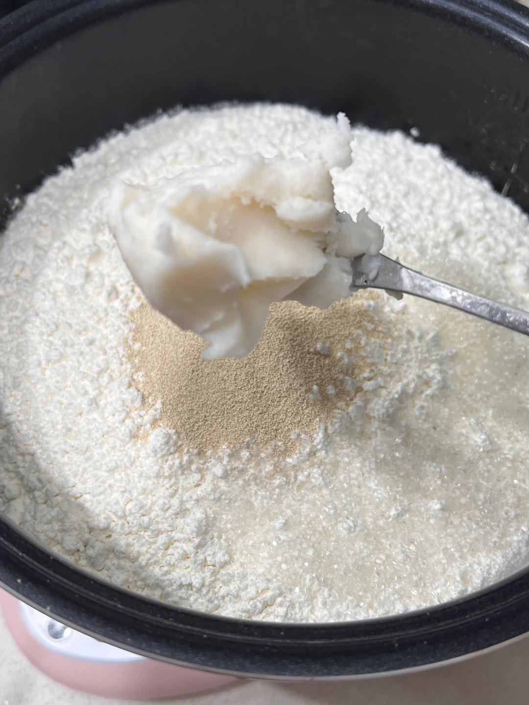 纯奶手撕吐司的做法 步骤1