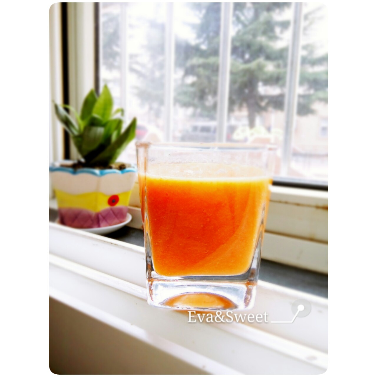 自制hey juice排毒果蔬汁。
