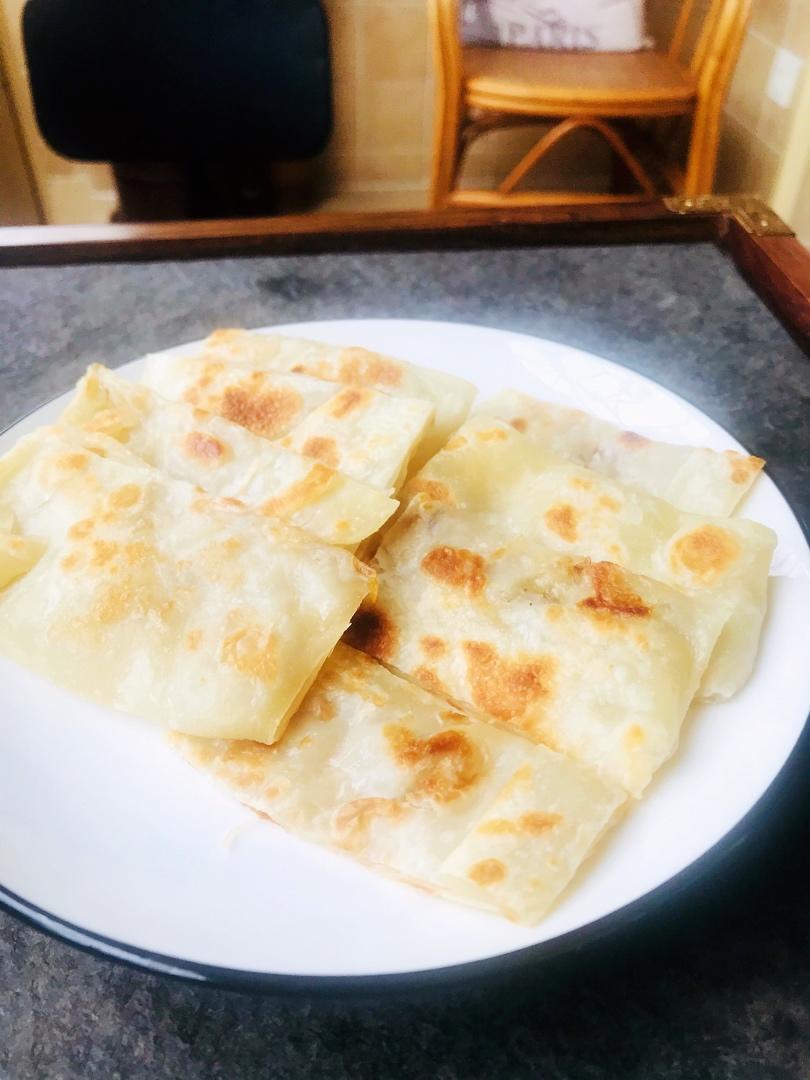 自制香蕉飞饼（香蕉，豆沙，菠萝，榴莲等你认为好吃的一切馅）