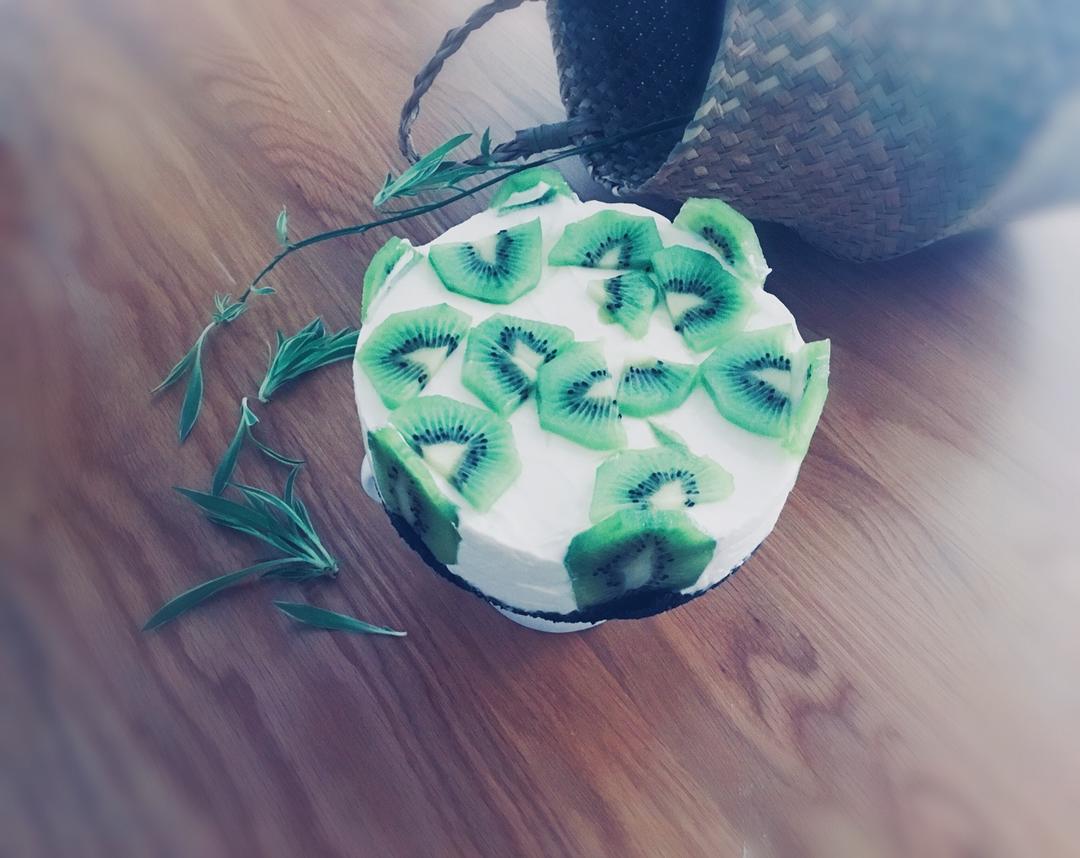 奥利奥草莓酸奶慕斯蛋糕（6寸）