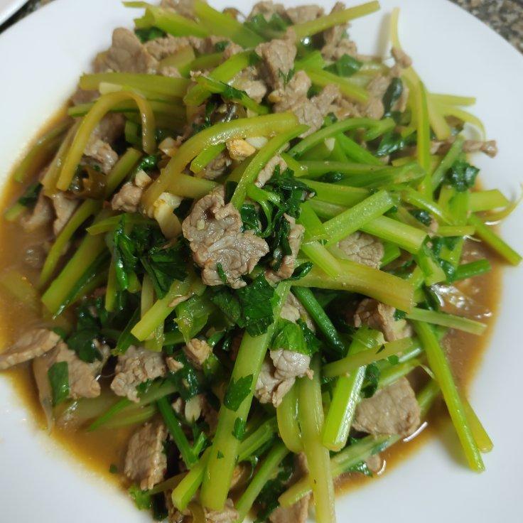 泡椒牛肉丝炒芹菜