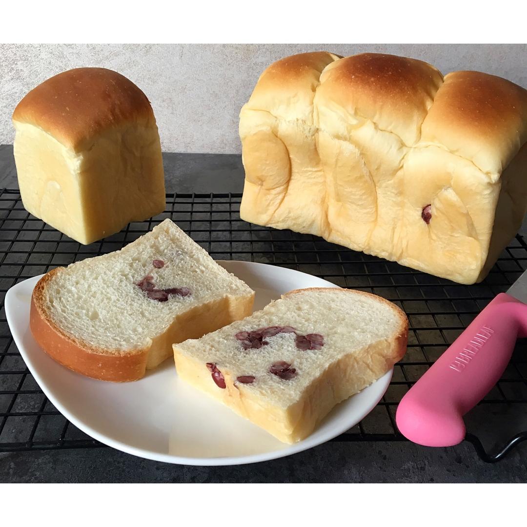 奶油蜜豆小吐司