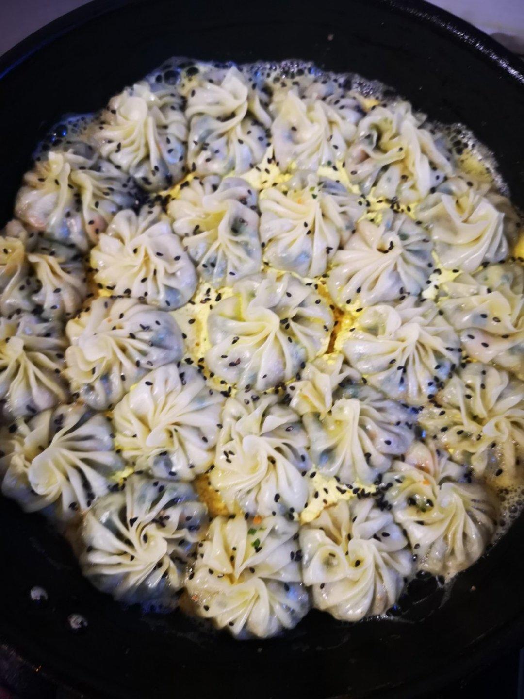 饺子皮版生煎包