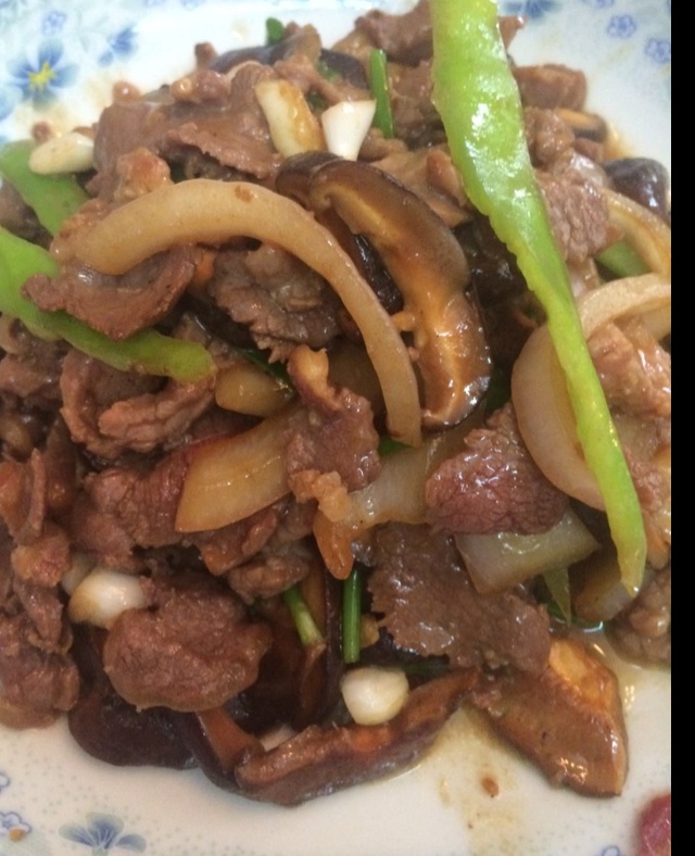2015-08-21 14:02:16赞酱爆香菇牛肉牛肉丁