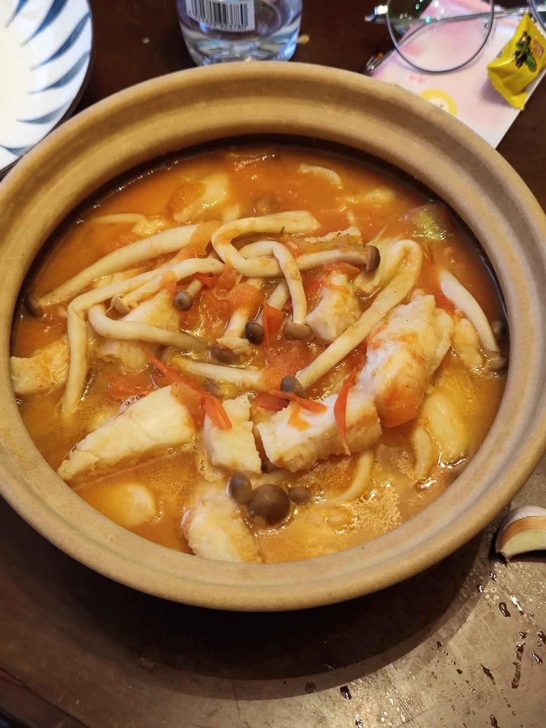 番茄鱼巴沙鱼（也可以用番茄龙利鱼），番茄酱汁超浓郁，营养又下饭！