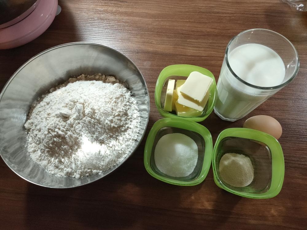 纯奶手撕吐司的做法 步骤1