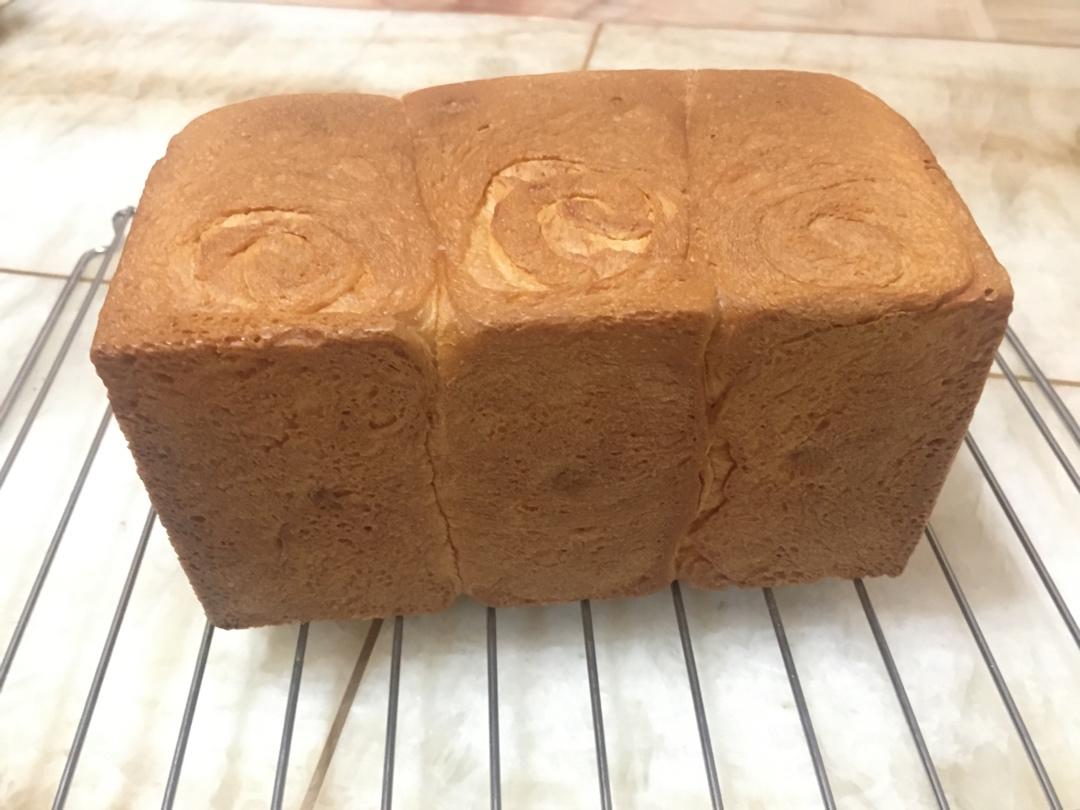 Poolish种（波兰种）吐司——不推荐不行的吐司配方